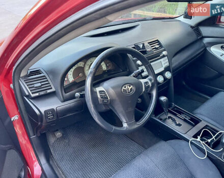 Красный Тойота Камри, объемом двигателя 2.36 л и пробегом 330 тыс. км за 7150 $, фото 7 на Automoto.ua