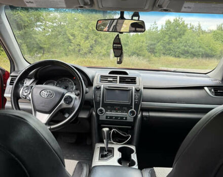 Красный Тойота Камри, объемом двигателя 2.49 л и пробегом 161 тыс. км за 13500 $, фото 9 на Automoto.ua