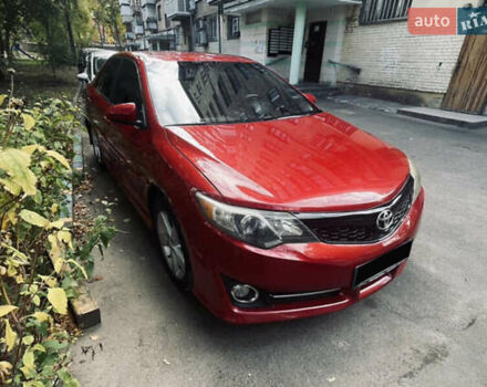 Тойота Камрі 2013 у Дніпро (Дніпропетровську) на Automoto.ua Червоний Тойота Камрі, об'ємом двигуна 2.49 л та пробігом 255 тис. км за 10800 $, фото 1 на Automoto.ua