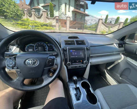 Червоний Тойота Камрі, об'ємом двигуна 2.49 л та пробігом 243 тис. км за 13200 $, фото 12 на Automoto.ua