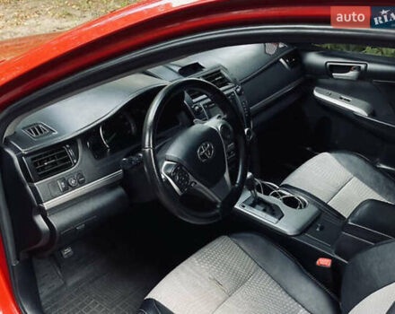 Тойота Камрі 2013 у Дніпро (Дніпропетровську) на Automoto.ua Червоний Тойота Камрі, об'ємом двигуна 2.49 л та пробігом 255 тис. км за 10800 $, фото 6 на Automoto.ua