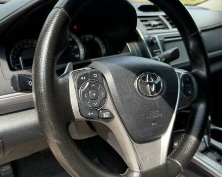 Красный Тойота Камри, объемом двигателя 2.49 л и пробегом 161 тыс. км за 13500 $, фото 11 на Automoto.ua