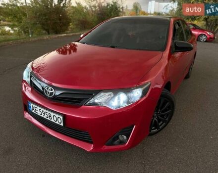 Тойота Камри 2013 в Кривом Роге на Automoto.ua Красный Тойота Камри, объемом двигателя 2.5 л и пробегом 177 тыс. км за 10700 $, фото 9 на Automoto.ua