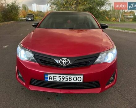 Тойота Камри 2013 в Кривом Роге на Automoto.ua Красный Тойота Камри, объемом двигателя 2.5 л и пробегом 177 тыс. км за 10700 $, фото 11 на Automoto.ua
