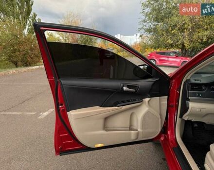 Тойота Камри 2013 в Кривом Роге на Automoto.ua Красный Тойота Камри, объемом двигателя 2.5 л и пробегом 177 тыс. км за 10700 $, фото 28 на Automoto.ua