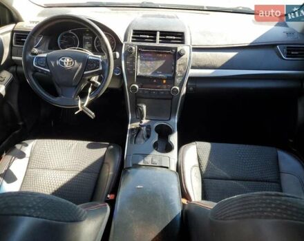 Красный Тойота Камри, объемом двигателя 2.5 л и пробегом 145 тыс. км за 3000 $, фото 7 на Automoto.ua