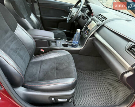 Красный Тойота Камри, объемом двигателя 2.49 л и пробегом 132 тыс. км за 15200 $, фото 14 на Automoto.ua