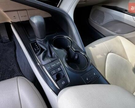 Красный Тойота Камри, объемом двигателя 2.49 л и пробегом 76 тыс. км за 18500 $, фото 24 на Automoto.ua