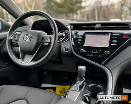 Красный Тойота Камри, объемом двигателя 2.5 л и пробегом 123 тыс. км за 17600 $, фото 12 на Automoto.ua