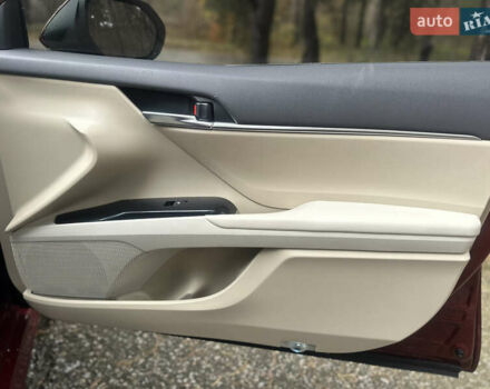 Тойота Камри 2017 в Киеве на Automoto.ua Красный Тойота Камри, объемом двигателя 2.49 л и пробегом 61 тыс. км за 17900 $, фото 18 на Automoto.ua