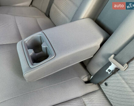 Красный Тойота Камри, объемом двигателя 2.49 л и пробегом 185 тыс. км за 11700 $, фото 43 на Automoto.ua