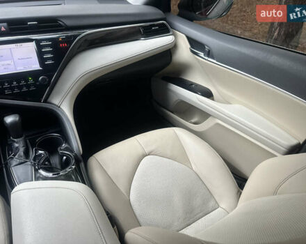 Тойота Камри 2017 в Киеве на Automoto.ua Красный Тойота Камри, объемом двигателя 2.49 л и пробегом 61 тыс. км за 17900 $, фото 21 на Automoto.ua