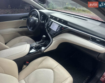 Тойота Камри 2017 в Киеве на Automoto.ua Красный Тойота Камри, объемом двигателя 2.49 л и пробегом 61 тыс. км за 17900 $, фото 17 на Automoto.ua