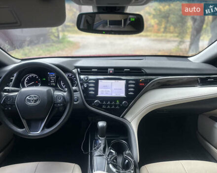Тойота Камри 2017 в Киеве на Automoto.ua Красный Тойота Камри, объемом двигателя 2.49 л и пробегом 61 тыс. км за 17900 $, фото 19 на Automoto.ua
