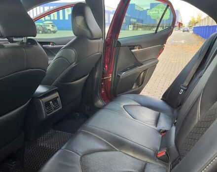 Тойота Камри 2018 в Тернополе на Automoto.ua Красный Тойота Камри, объемом двигателя 2.49 л и пробегом 143 тыс. км за 22300 $, фото 17 на Automoto.ua