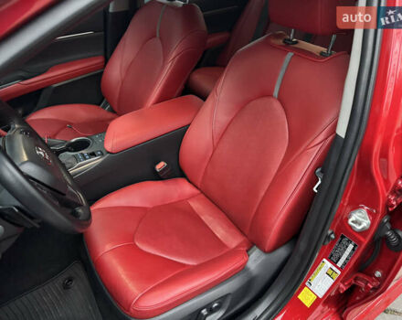 Красный Тойота Камри, объемом двигателя 2.5 л и пробегом 59 тыс. км за 28700 $, фото 17 на Automoto.ua