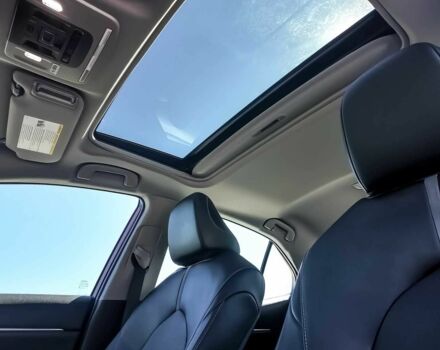 Тойота Камри 2021 в Киеве на Automoto.ua Красный Тойота Камри, объемом двигателя 2.5 л и пробегом 14 тыс. км за 18300 $, фото 12 на Automoto.ua