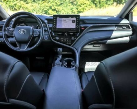 Тойота Камри 2021 в Киеве на Automoto.ua Красный Тойота Камри, объемом двигателя 2.5 л и пробегом 14 тыс. км за 18300 $, фото 10 на Automoto.ua