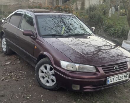 Червоний Тойота Камрі, об'ємом двигуна 2.2 л та пробігом 465 тис. км за 2700 $, фото 1 на Automoto.ua