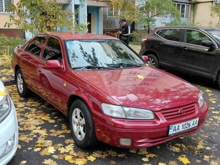 Красный Тойота Камри, объемом двигателя 3 л и пробегом 432 тыс. км за 2970 $, фото 1 на Automoto.ua