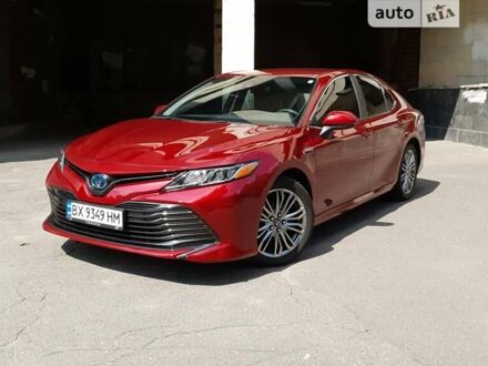 Тойота Камри 2020 в Киеве на Automoto.ua Красный Тойота Камри, объемом двигателя 2.5 л и пробегом 7 тыс. км за 30000 $, фото 1 на Automoto.ua