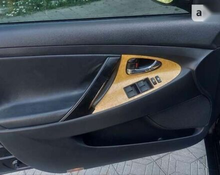 Тойота Камри, объемом двигателя 0 л и пробегом 306 тыс. км за 9499 $, фото 8 на Automoto.ua