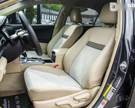 Тойота Камри, объемом двигателя 2.5 л и пробегом 211 тыс. км за 13650 $, фото 26 на Automoto.ua