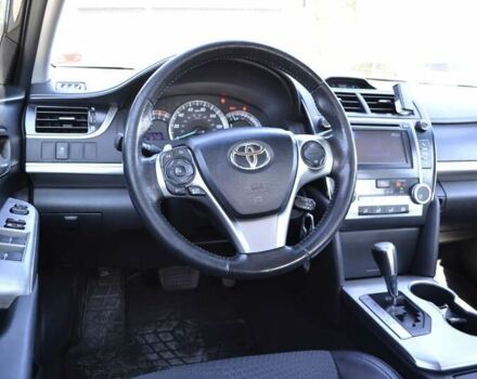 Тойота Камрі, об'ємом двигуна 0 л та пробігом 262 тис. км за 10999 $, фото 14 на Automoto.ua