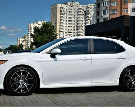 Тойота Камри, объемом двигателя 2.5 л и пробегом 72 тыс. км за 20200 $, фото 5 на Automoto.ua