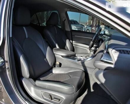 Тойота Камри, объемом двигателя 2.5 л и пробегом 28 тыс. км за 27500 $, фото 9 на Automoto.ua