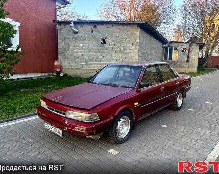 Тойота Камрі, об'ємом двигуна 2 л та пробігом 400 тис. км за 700 $, фото 1 на Automoto.ua