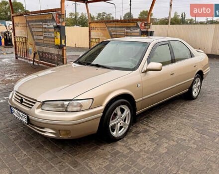 Тойота Камри, объемом двигателя 3 л и пробегом 354 тыс. км за 3200 $, фото 1 на Automoto.ua