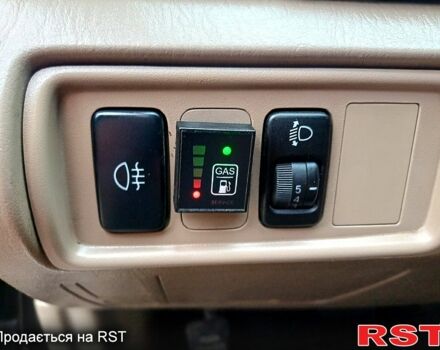 Тойота Камри, объемом двигателя 2.4 л и пробегом 250 тыс. км за 5500 $, фото 7 на Automoto.ua