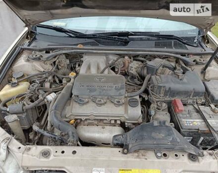 Тойота Камри, объемом двигателя 3 л и пробегом 370 тыс. км за 5450 $, фото 10 на Automoto.ua