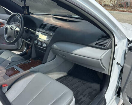 Тойота Камрі, об'ємом двигуна 2.4 л та пробігом 209 тис. км за 7500 $, фото 5 на Automoto.ua