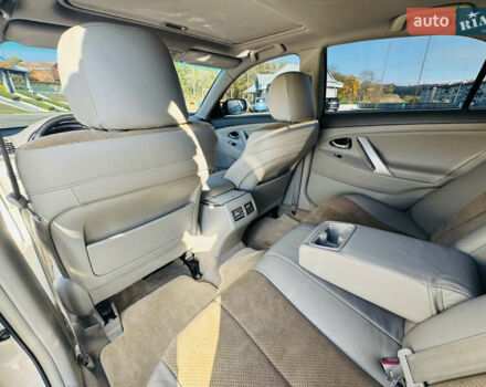 Тойота Камрі, об'ємом двигуна 2.4 л та пробігом 174 тис. км за 9700 $, фото 9 на Automoto.ua