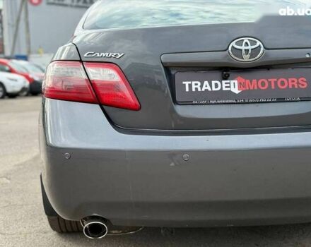 Тойота Камри, объемом двигателя 0 л и пробегом 285 тыс. км за 8690 $, фото 4 на Automoto.ua