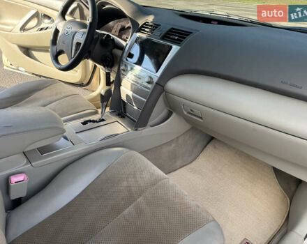 Тойота Камри 2007 в Обухове на Automoto.ua Тойота Камри, объемом двигателя 0 л и пробегом 172 тыс. км за 9700 $, фото 16 на Automoto.ua