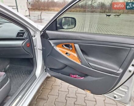 Тойота Камри, объемом двигателя 2.4 л и пробегом 251 тыс. км за 8700 $, фото 31 на Automoto.ua