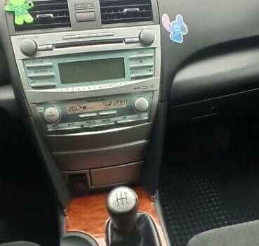 Тойота Камрі, об'ємом двигуна 2.4 л та пробігом 178 тис. км за 9000 $, фото 4 на Automoto.ua