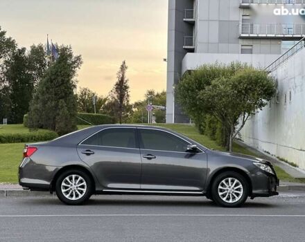 Тойота Камри, объемом двигателя 0 л и пробегом 140 тыс. км за 12999 $, фото 4 на Automoto.ua