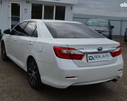 Тойота Камри, объемом двигателя 0 л и пробегом 242 тыс. км за 13700 $, фото 1 на Automoto.ua