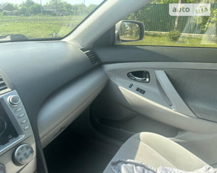 Тойота Камри, объемом двигателя 2.49 л и пробегом 395 тыс. км за 8700 $, фото 3 на Automoto.ua