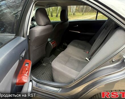 Тойота Камри, объемом двигателя 2.5 л и пробегом 173 тыс. км за 13000 $, фото 7 на Automoto.ua