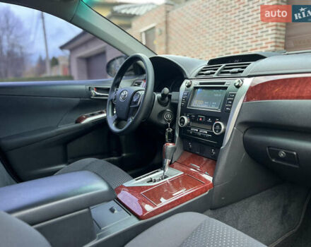 Тойота Камри, объемом двигателя 2.5 л и пробегом 143 тыс. км за 12950 $, фото 23 на Automoto.ua