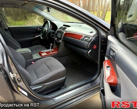 Тойота Камри, объемом двигателя 2.5 л и пробегом 173 тыс. км за 13000 $, фото 9 на Automoto.ua