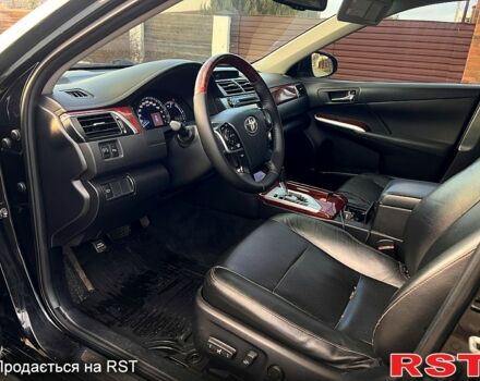 Тойота Камри, объемом двигателя 2.5 л и пробегом 230 тыс. км за 11500 $, фото 4 на Automoto.ua