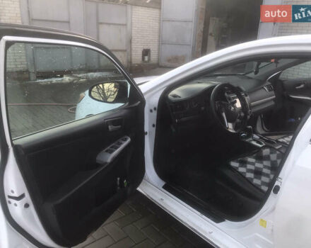 Тойота Камри, объемом двигателя 2.49 л и пробегом 161 тыс. км за 14200 $, фото 6 на Automoto.ua