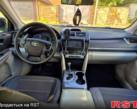 Тойота Камри, объемом двигателя 2.5 л и пробегом 321 тыс. км за 9200 $, фото 5 на Automoto.ua