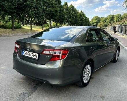 Тойота Камри, объемом двигателя 2.5 л и пробегом 228 тыс. км за 10300 $, фото 2 на Automoto.ua